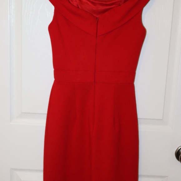 Dress - Picture 3 of 4